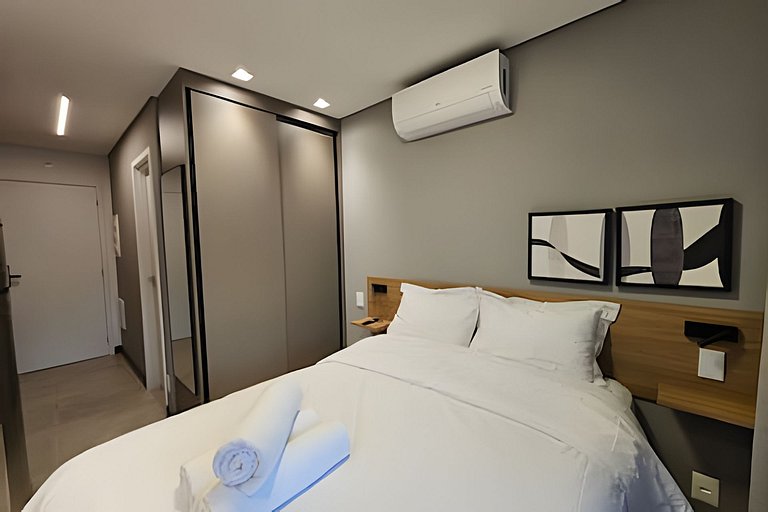 Studio completo próximo ao Shopping.