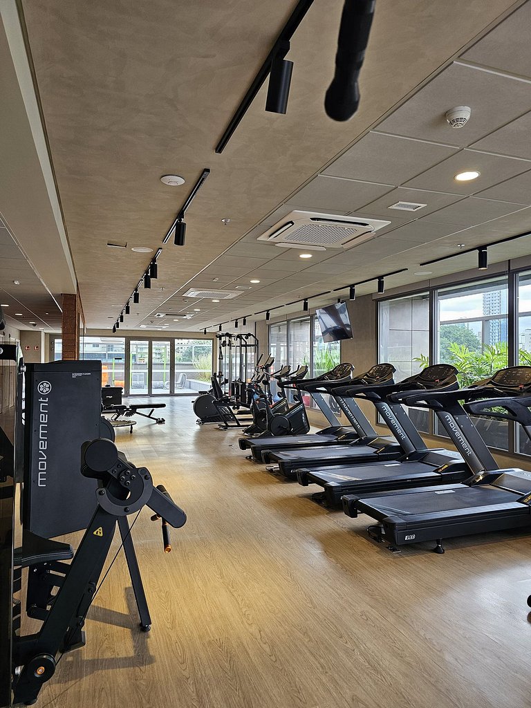 Studio novo e moderno em um edifício exclusivo