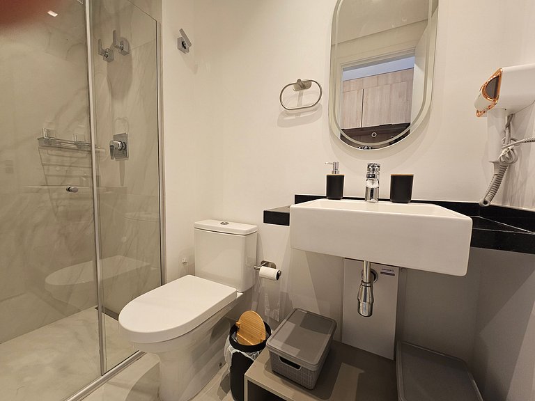 Studio Tatuapé a poucos passos do Metrô.