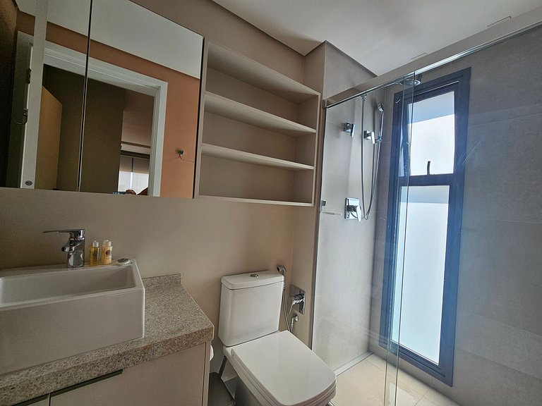 Studio próximo H. São Luís, Shopping Anália Franco