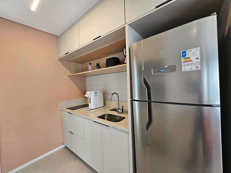 Studio próximo H. São Luís, Shopping Anália Franco