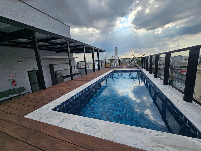 Apartamento com Piscina no Rooftop