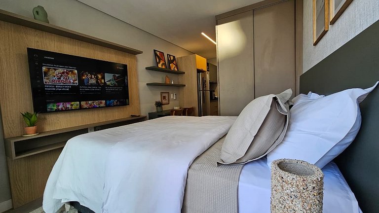 Studio novo e moderno em um edifício exclusivo