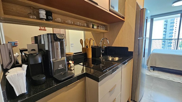 Studio novo e moderno em um edifício exclusivo