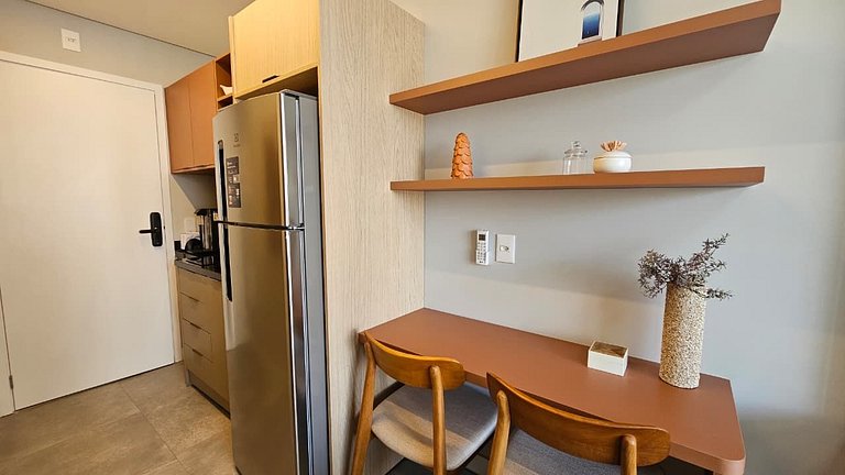 Studio novo e moderno em um edifício exclusivo