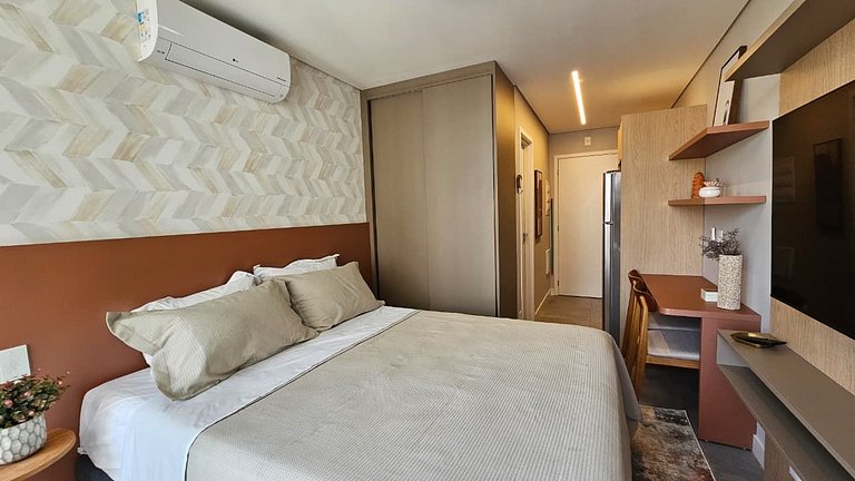 Studio novo e moderno em um edifício exclusivo