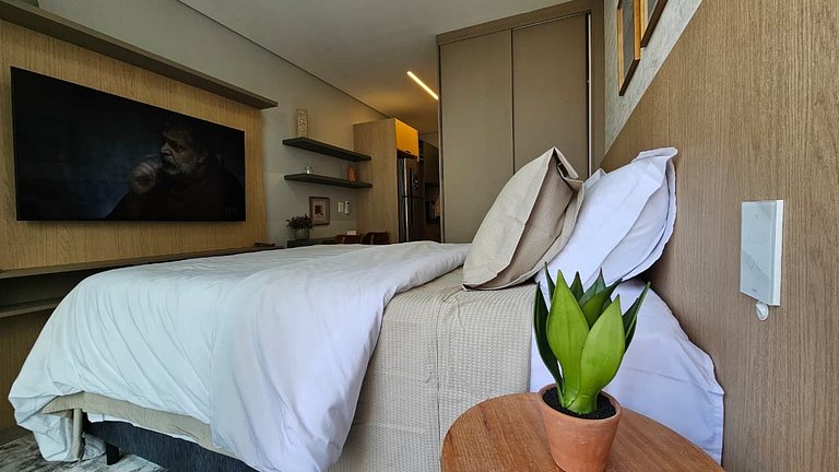 Studio novo e moderno em um edifício exclusivo