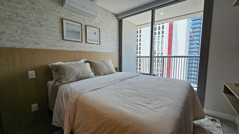 Studio novo e moderno em um edifício exclusivo