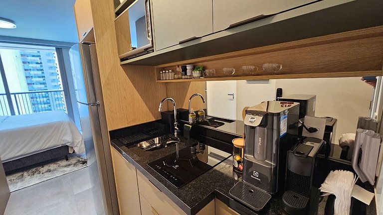 Studio novo e moderno em um edifício exclusivo