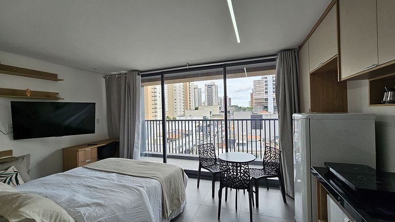 Belo studio próximo ao Hospital S. Luiz