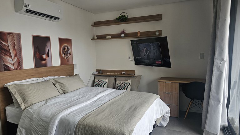 Belo studio próximo ao Hospital S. Luiz